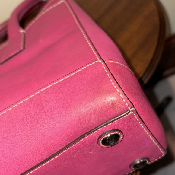 Coach  shoulder bag  thick smooth leather bright pink  Silvertone HW f13675  EUC - Picture 13 of 17